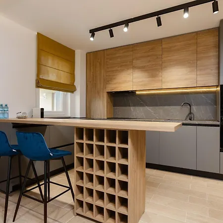 Tho Luxury Apartamento Braşov